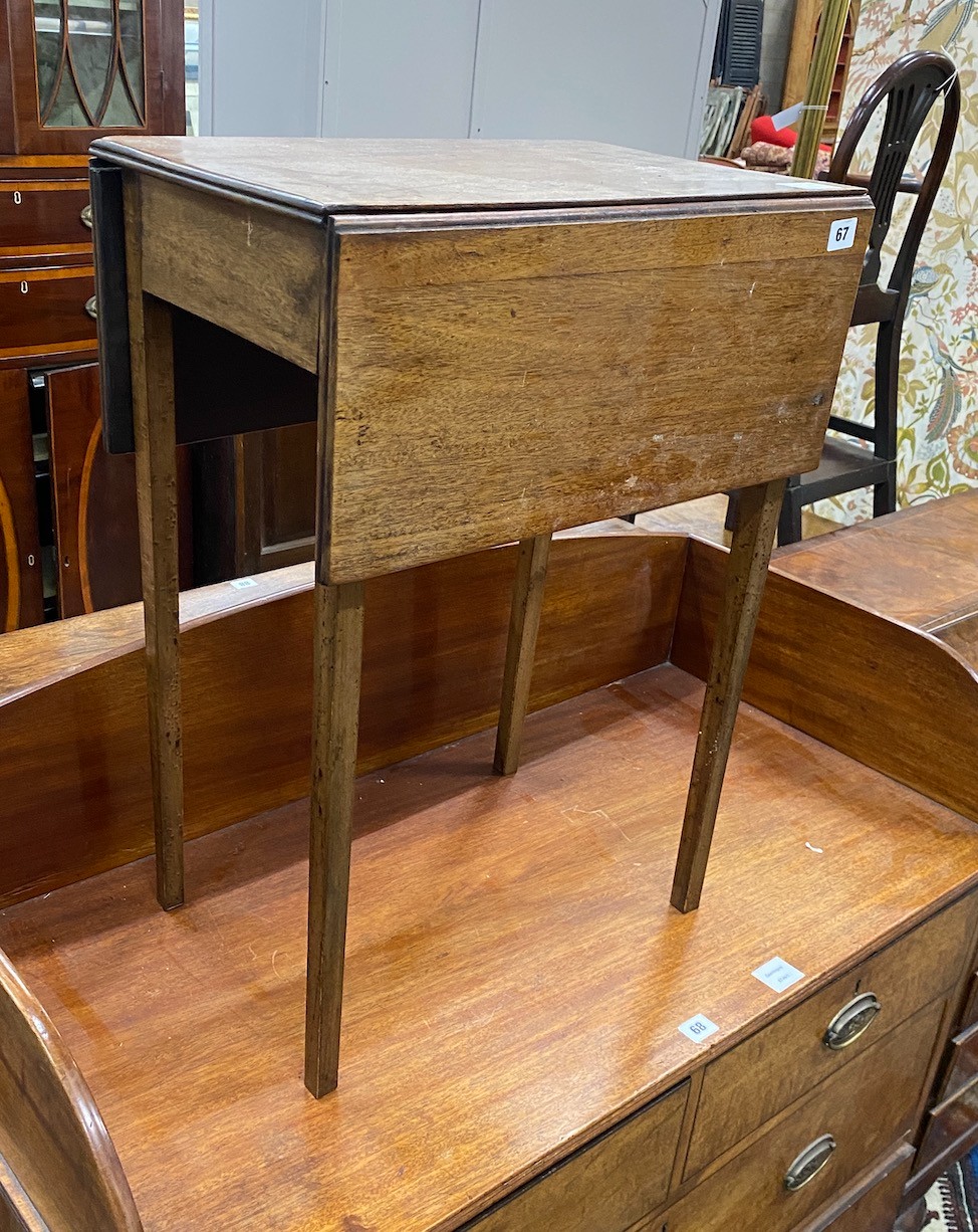 An early 19th century mahogany drop flap occasional table, width 50cm, depth 34cm, height 69cm